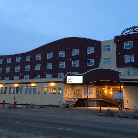 Hotel Arctic Iqaluit Экстерьер фото
